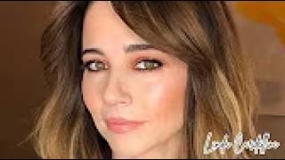 Linda Cardellini🔥 Stockings, Pantyhose, Tights, Bikini, Nylon, Lingerie, Bodysuit, Mini Skirt