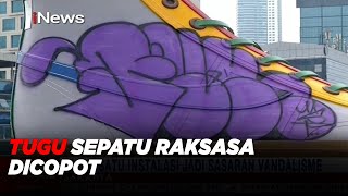 Tugu Sepatu Raksasa di 3 Titik Wilayah Jakarta Dicopot #iNewsSore 20/09