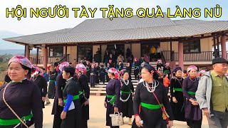 Làng Nủ! Hàng Trăm Người Tày Khắp Cả Nước Đến Thăm Hỏi Tặng Gạo Tết Cho Bà Con