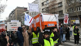 Protestna šetnja radnika GSP-a. Stigli su i studenti da podrže protest radnika GSP-a.