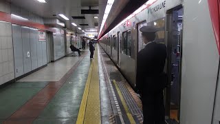 都営浅草線東日本橋駅での車掌動作２