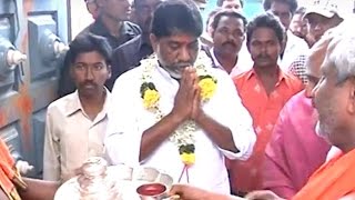 Bhatti VIkramarka Visits Sri Venkateshwara Swamy Temple in Jamalapuram