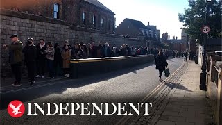 Hundreds queue up as Windsor Castle opens for first time since Queen’s death