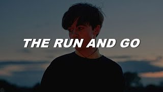 twenty one pilots - the run and go (lyrics)