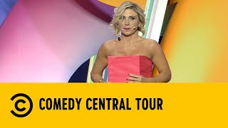 Donne che cercano l'amore in chat - Barbara Foria - Comedy Central Tour