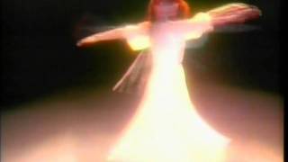 Kate Bush - WUTHERING HEIGHTS  (HQ)