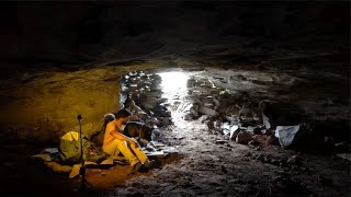 和我的狗徒步旅行，找了处风水宝地砌建庇护所，在里面居住了3天