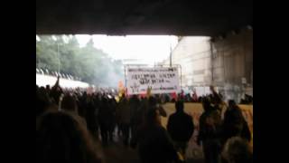 10.000 Anarchists march in solidarity to Squats in Athens (12/1)