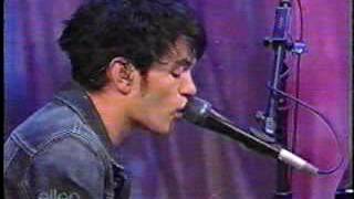 Sum 41 - Pieces - Live on The Ellen Show (2005)