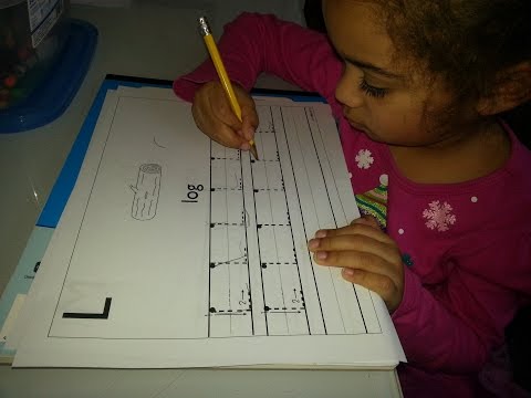 How to teach a toddler handwriting easily How to teach a toddler handwriting easily