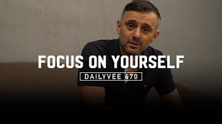 When Keeping Up With the Joneses Goes Wrong | DailyVee 470 in Manila