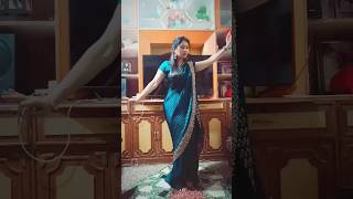 ye gotedar lehenga niklu jab daal ke song par dance