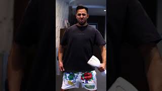 When you don’t want to wrinkle your shirt #anwarjibawi #funny #shorts