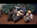 家族ごはん食べる 【 小樽なると屋の若鶏とザンギ 】dinner scenery of japanese family