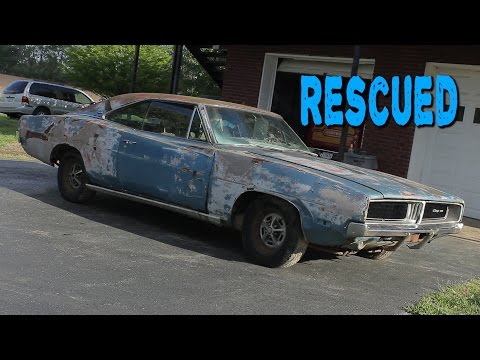 ABANDONED 1969 Dodge Charger Sitting for 20 Years ABANDONED 1969 Dodge Charger Sitting for 20 Years