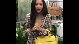 W Korea Living \u0026 Kids Instagram Krystal (180615 Burberry Conservatory Pop-Up Store Event)