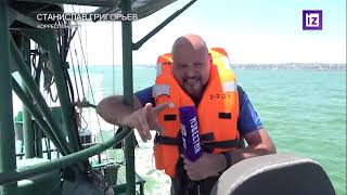 Patrol boat guards the port of Mariupol