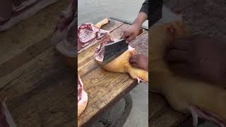 THE MEAT CUTTING PROFESSIONAL: Advanced Techniques \u0026 Tools! #shorts