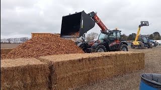 NEW HOLLAND AND CASE IH TELEHANDLERS WORKING AT THE 64TH DOE SHOW !