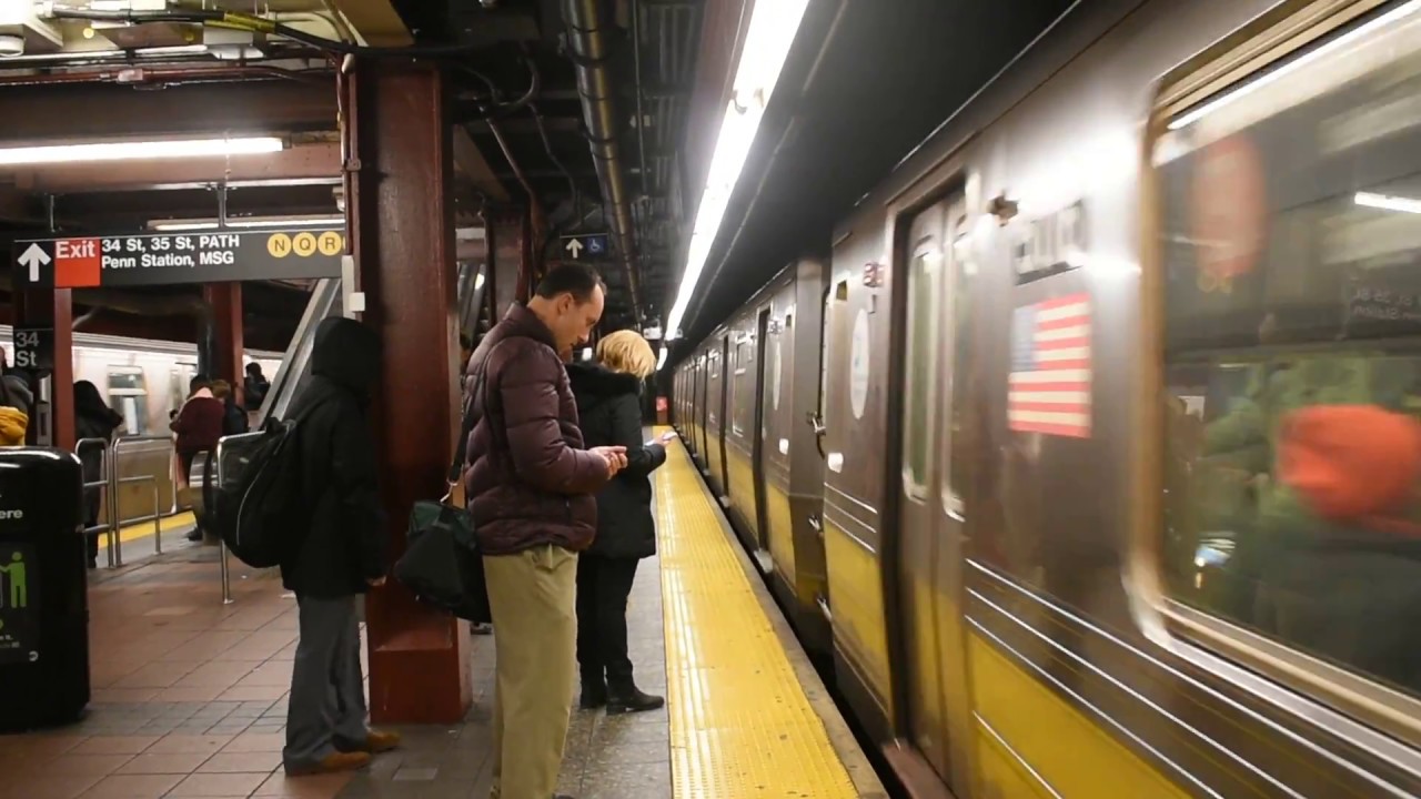 MTA New York City Subway: R68A (B) Train At 34th Street - Herald Square ...