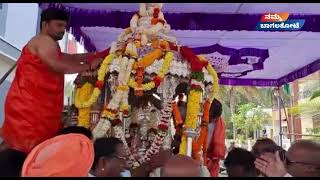 MLA Dr Veeranna Charatimath Flags off the Procession of Muchkhandi Veerabhadreshwara Temple Chariot.