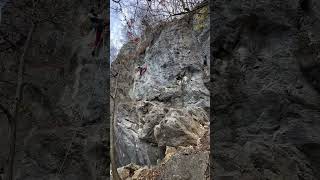 【高くのぼれ】5.10b 埼玉県 二子山  広場エリア