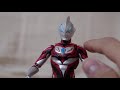 s.h.figuarts ウルトラマンジードを触る