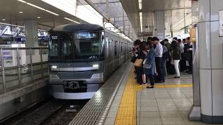 【当駅始発でも座れない】 東京メトロ日比谷線13000系13103F 北千住駅発車