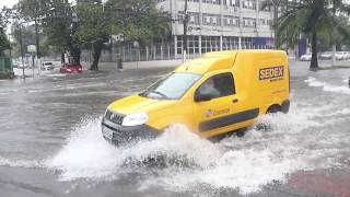 Chuva alaga vários pontos da capital paraense em poucas horas