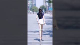 街拍(49) 这是齐B小短裙吗？拉裙子的小姐姐！#街拍 #抖音 #tiktok #网红 #小姐姐 #shorts