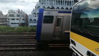 JR東日本E235系1000番台横クラJ-20編成+横クラF-07編成総武快速線快速東京行き平井駅通過