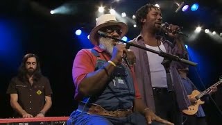 Playing For Change - What's Up (4 Non Blondes)+Don't Worry Be Happy (Bobby McFerrin), Live in Canada