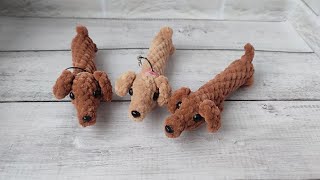 Mini dachshund crochet, dachshund keychain made of plush yarn