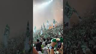 جماهير الأهلي السعودي تبدع بأغنية " شكون نتوما" على الطريقة الجزائرية.
