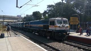 Palnadu SF express crossing Bharat Nagar station