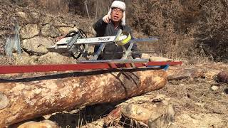 커팅톱날(cuting Chainsaw) 장착 엔진톱제재기와 인방(판재) 가공 1차완료