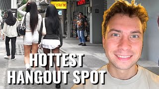 Exploring Siam Square: Bangkok's Teen Hangout Spot