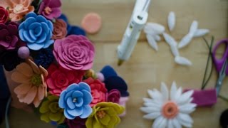 Felt Flower Tutorial (easy!) - A How-To DIY Tutorial on Felt Flower Making