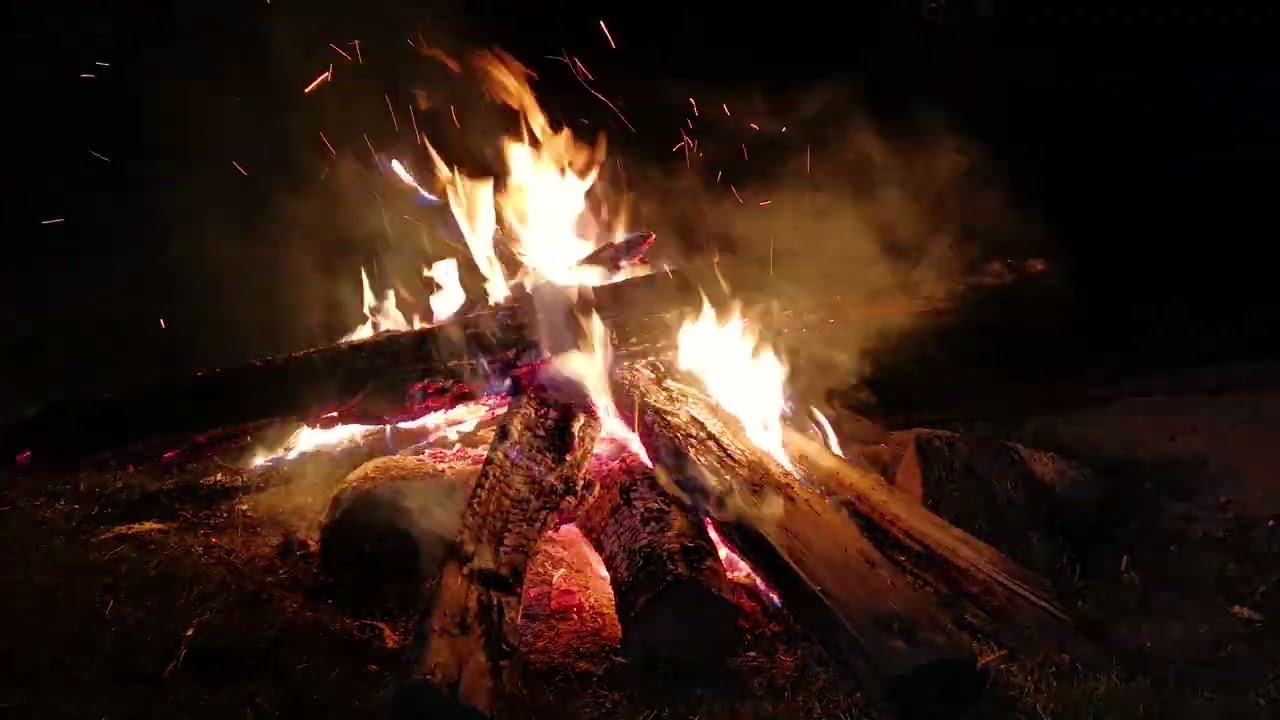 4k Relaxing Fire Crackling Sounds Cozy Campfire Youtube