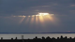 【謹賀新年】初日の出と富士山を見に湘南・平塚海岸に行ってみたが・・