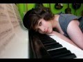 Adem Dengerin Musik piano klasik
