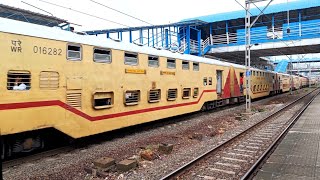 09024/Valsad - Mumbai Central Special (UnReserved) || ICF Coaches Double Decker  Passanger Train