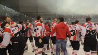 [www.pzhl.tv] Kraków świętuje złoto hokeistów Cracovii