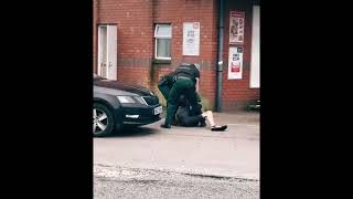 PSNI Thugs Make up any reason for an arrest \u0026 Twist this man’s arm using handcuffs