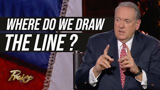 Gov. Mike Huckabee: Can the Government Close Churches? | Praise on TBN