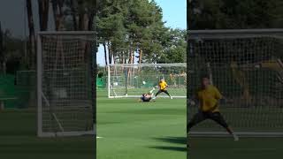 BICYCLE KICK: tutorial by Lautaro Martínez 🚲⚽ #IMInter #Shorts