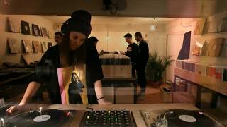 yoyaku instore session : Oshana