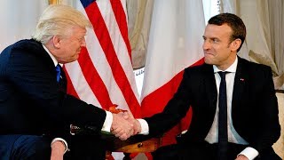 Cái siết tay 'quá chặt' của tổng thống Pháp - Mỹ