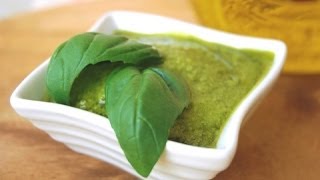 How to Make Homemade Walnut Pesto (Recipe Included)