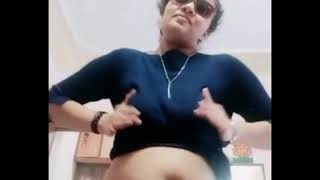 Bubbly bhabhi milky chubby navel belly button show 2